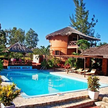 Edena Kely Hotel Mahajanga Exterior photo