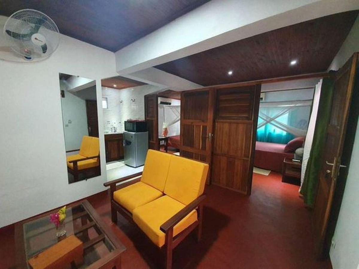 Edena Kely Hotel Mahajanga Exterior photo