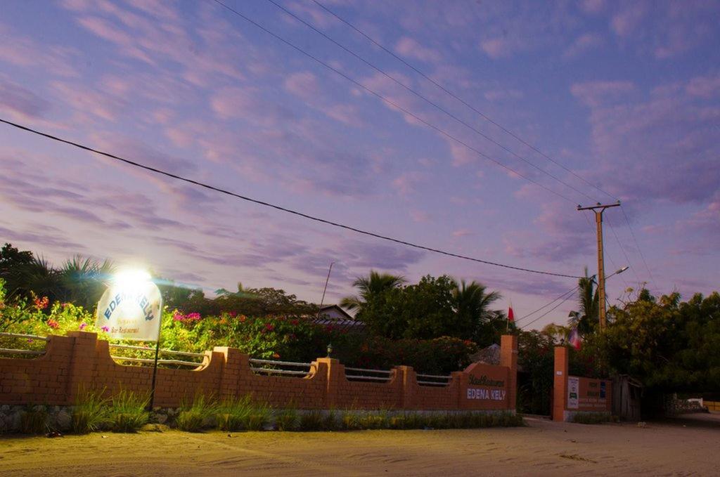 Edena Kely Hotel Mahajanga Exterior photo