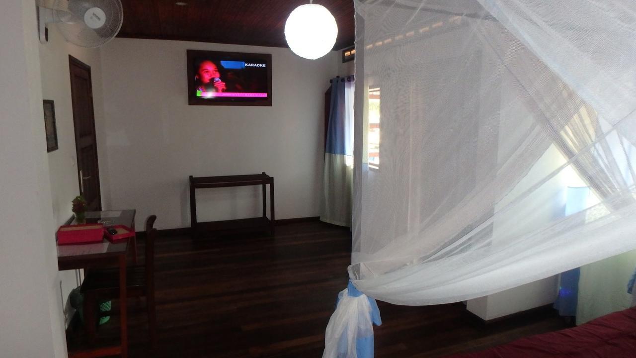 Edena Kely Hotel Mahajanga Exterior photo